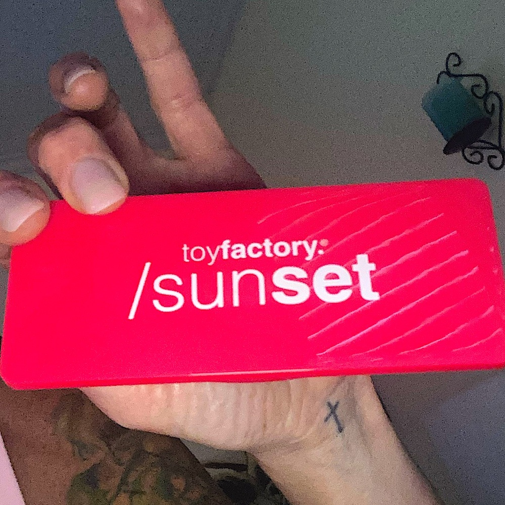 Toyfactory bronzer palette